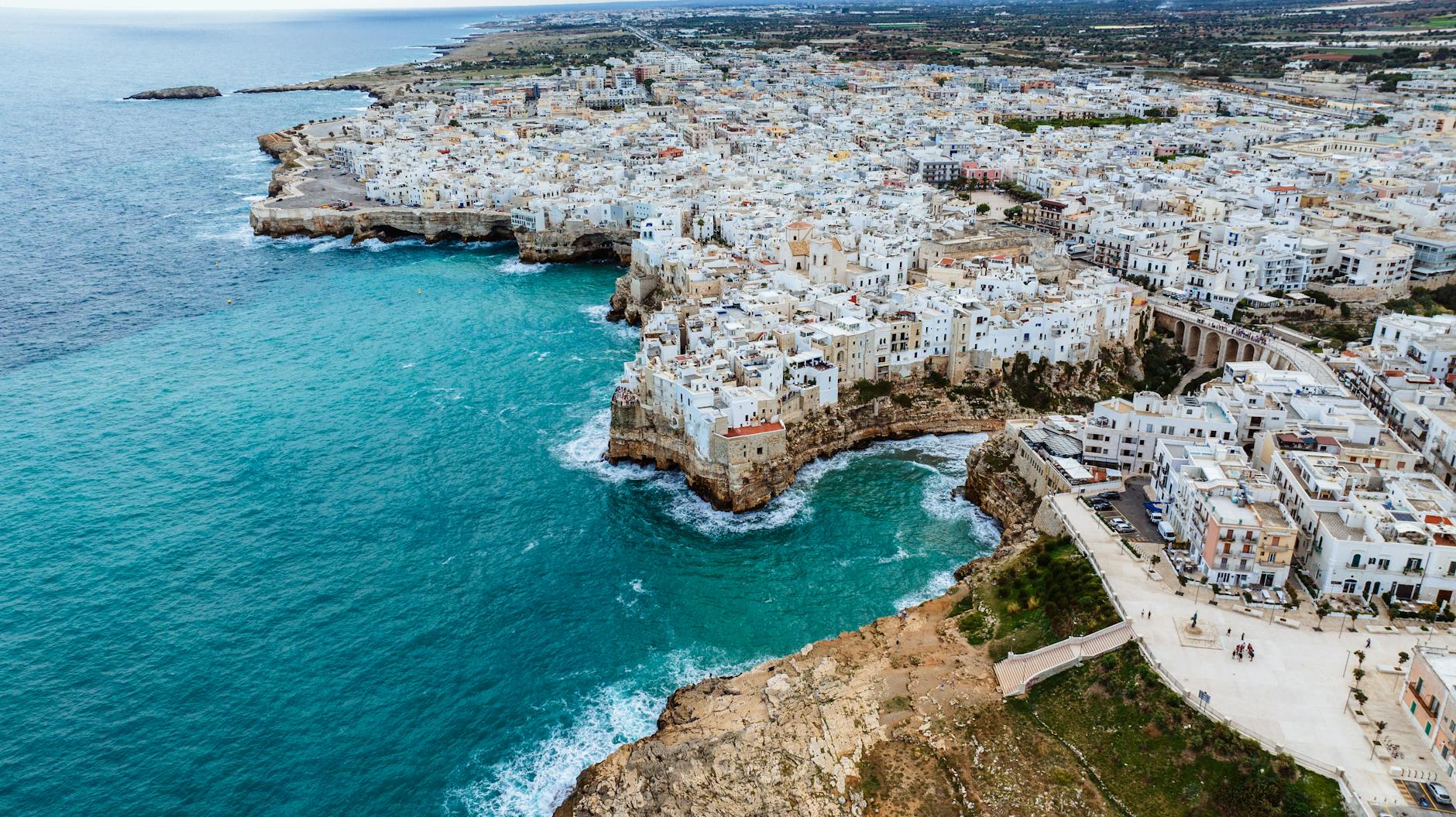 Casco antiguo de Bari (Bari Vecchia) junto al mar Adriático