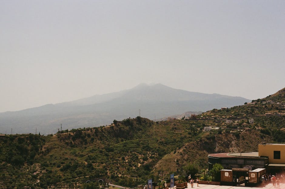 Monte Etna visto desde la costa de Catania