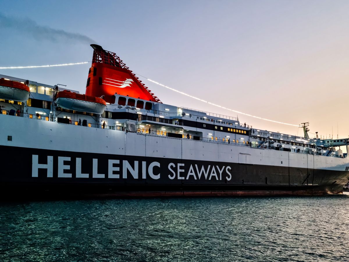 Ferris en el Mediterráneo: guía completa de rutas, precios y compañías