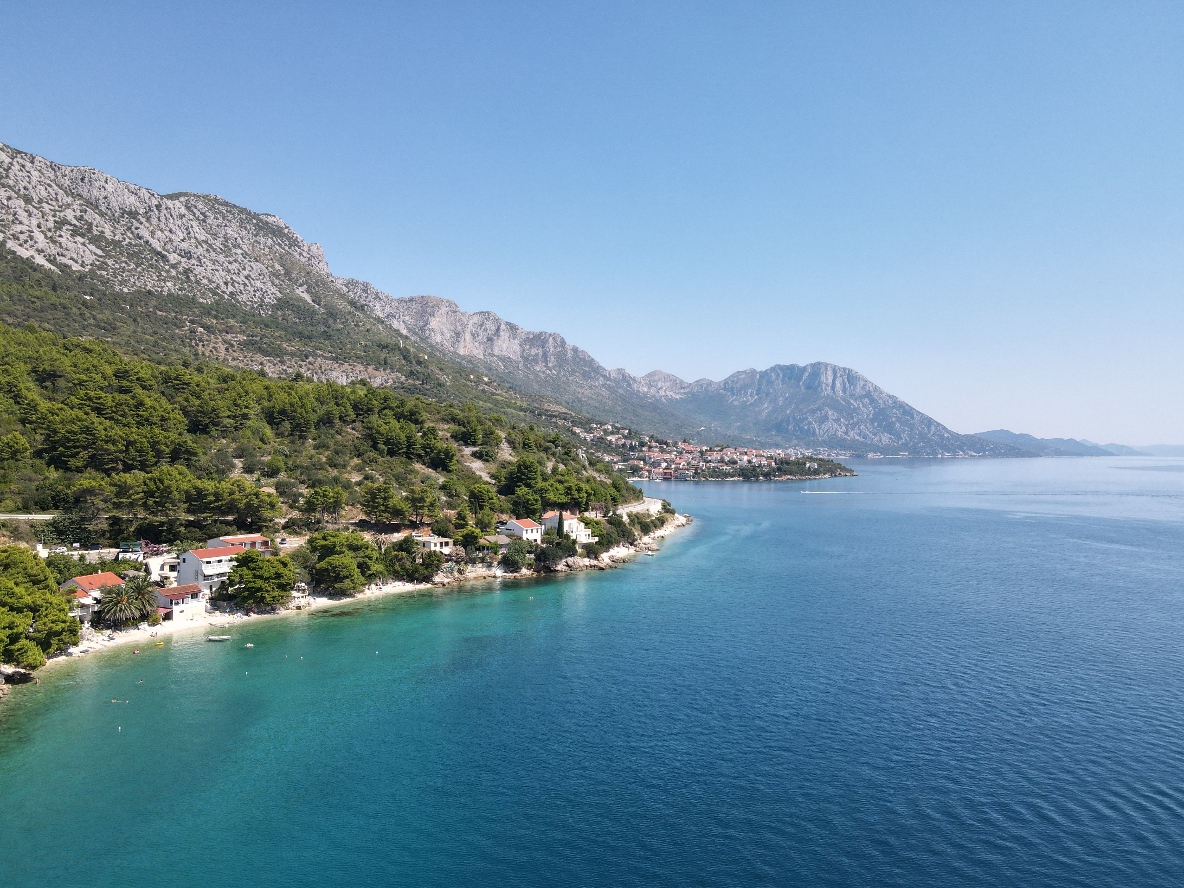 Cala escondida de Stiniva en la isla de Vis, Croacia