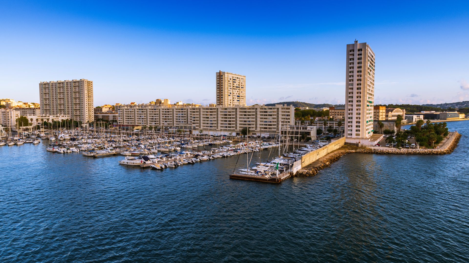 Toulon: guía completa de la ciudad mediterránea de la Costa Azul